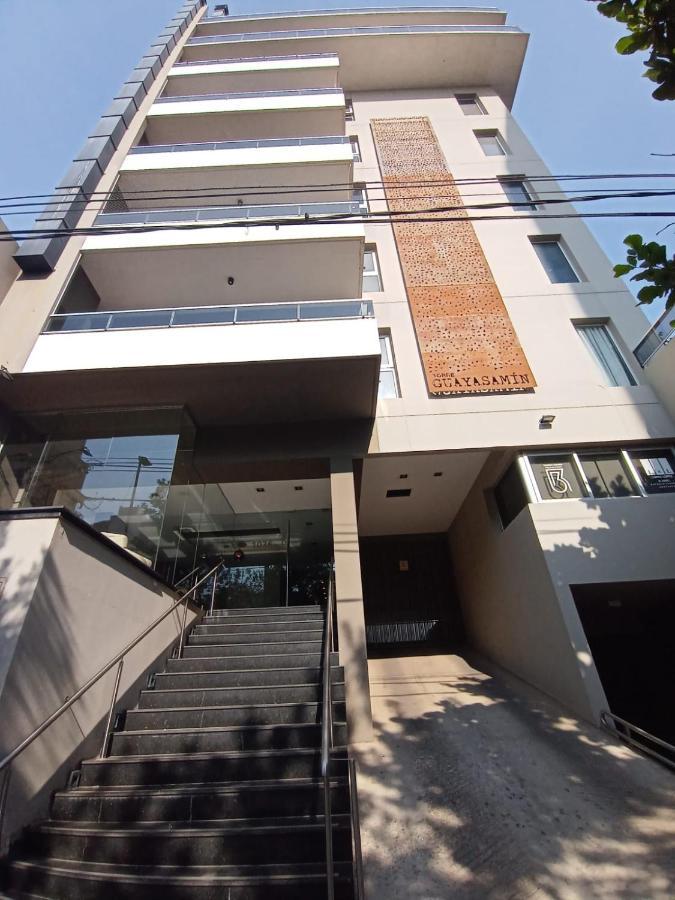 Torre Guayasamin Apartment Corrientes